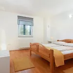 Stunning In Σπίτι διακοπών Jurdani