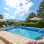 Stunning In Σπίτι διακοπών Jurdani